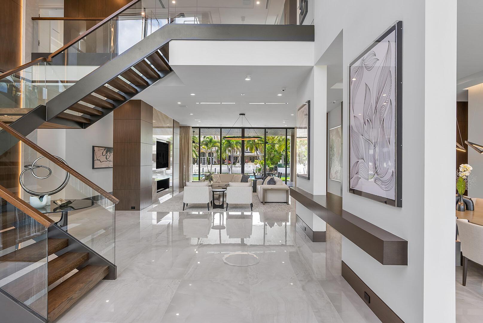 ROYAL PALM YACHT & COUNTR - Residential