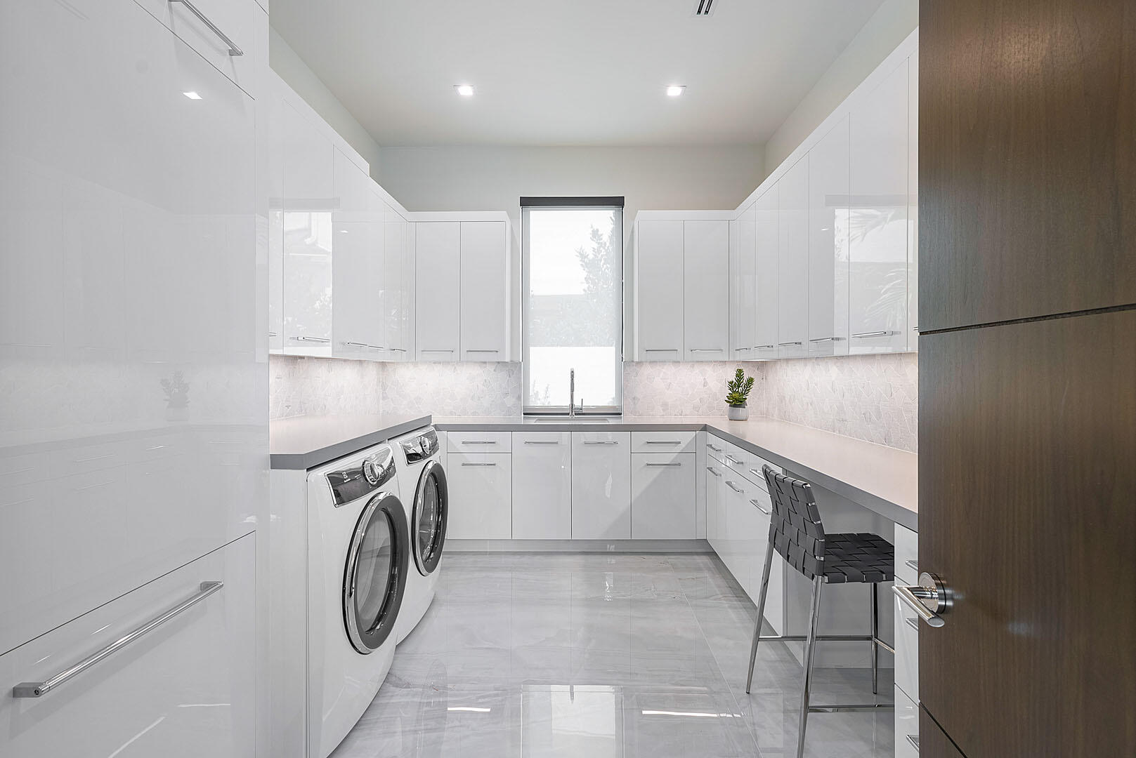 ROYAL PALM YACHT & COUNTR - Residential