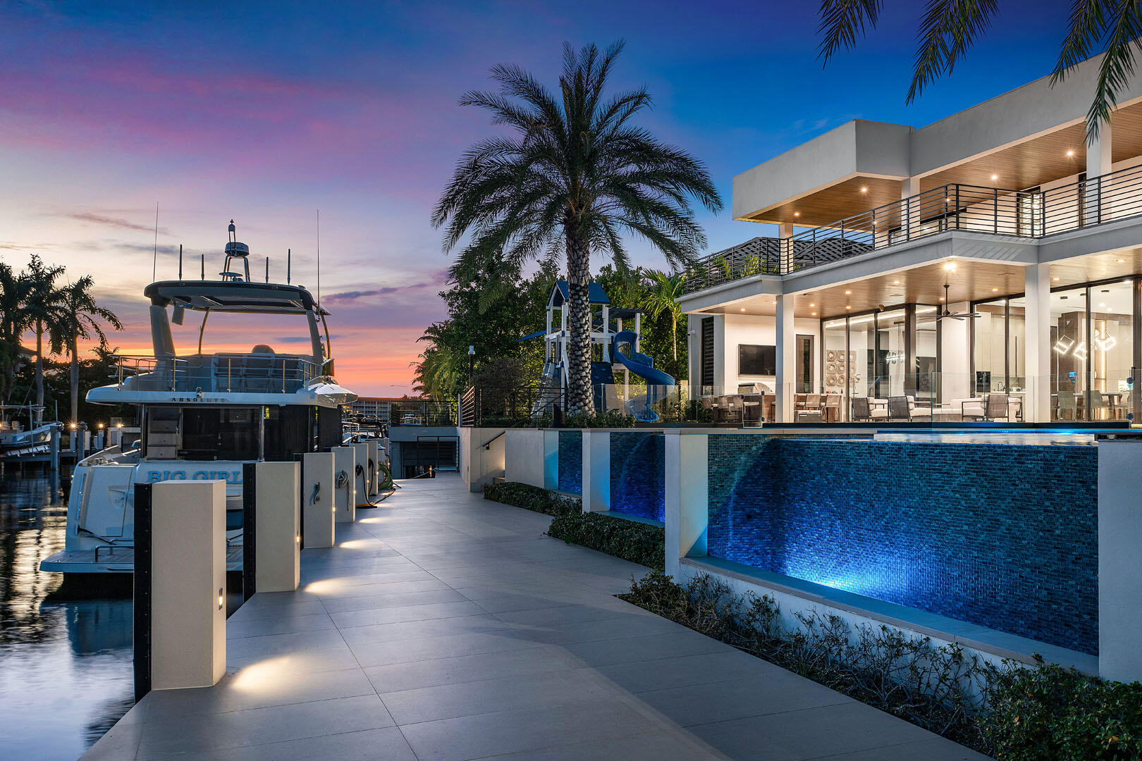 ROYAL PALM YACHT & COUNTR - Residential