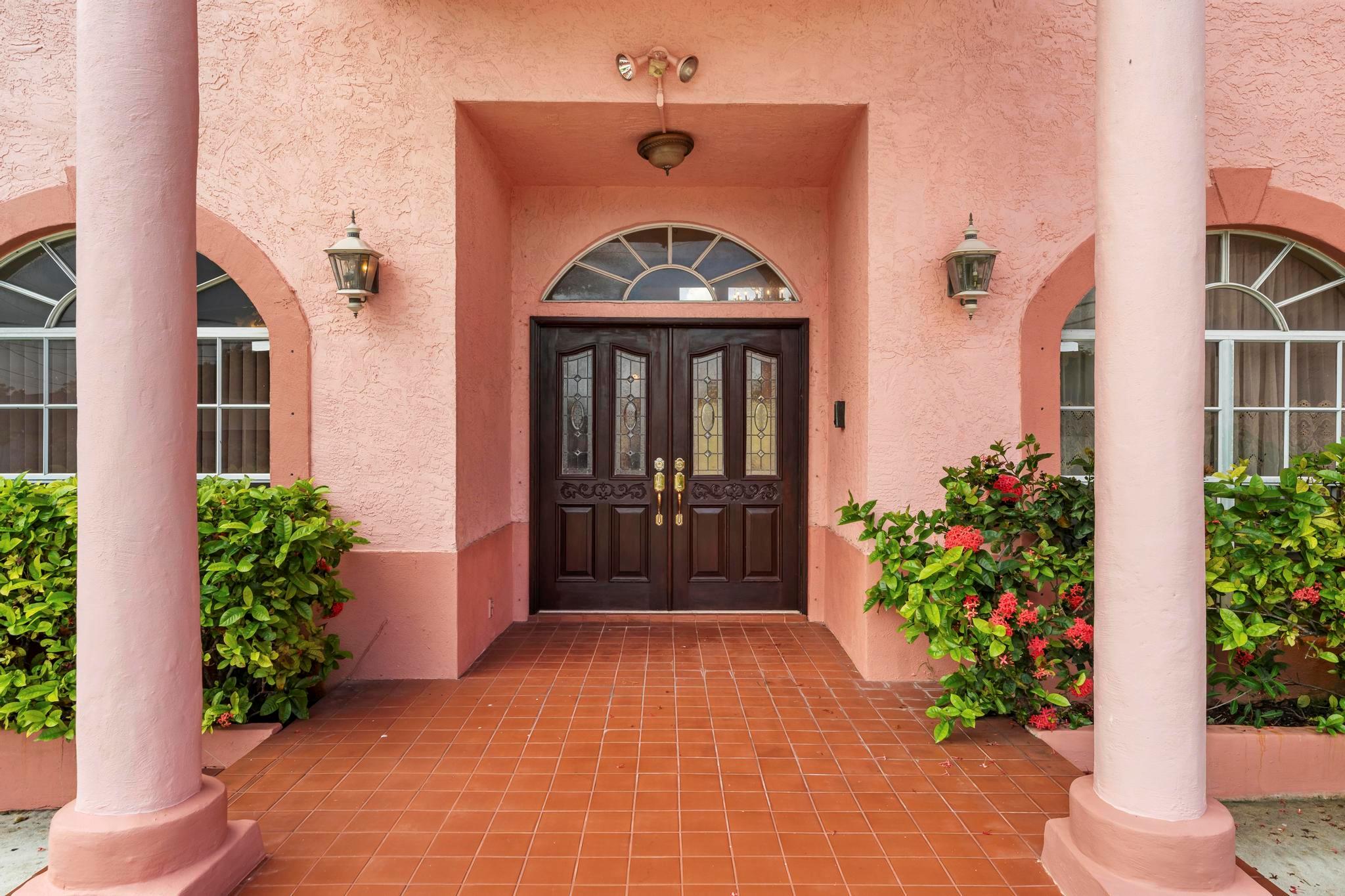 Properties 1820 Carambola Road