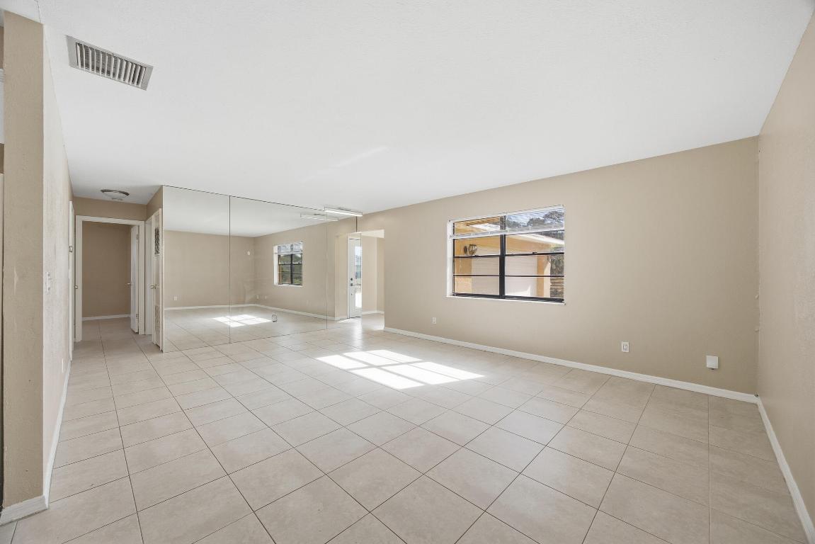 PORT ST LUCIE SECTION 6 - Residential