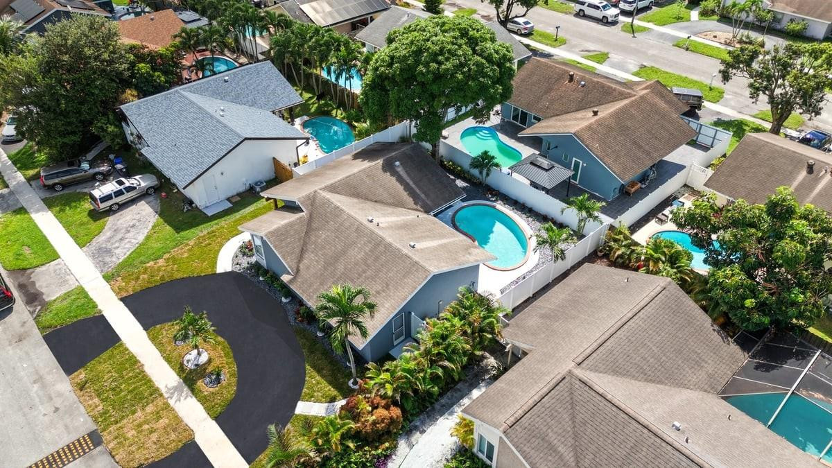 NORTH LAUDERDALE VILLAGE SEC 2 - Residential Lease