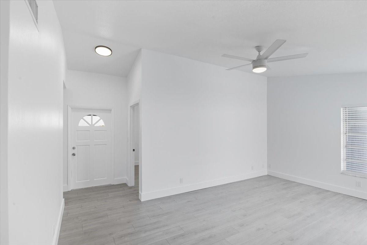 NORTH LAUDERDALE VILLAGE SEC 2 - Residential Lease