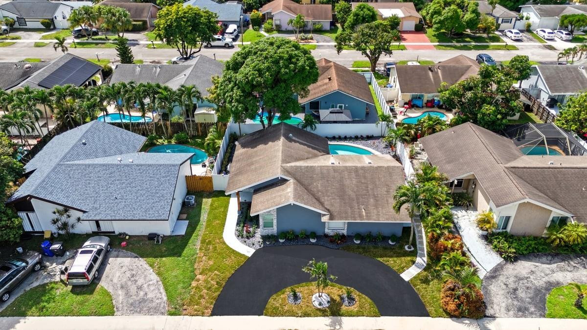 NORTH LAUDERDALE VILLAGE SEC 2 - Residential Lease