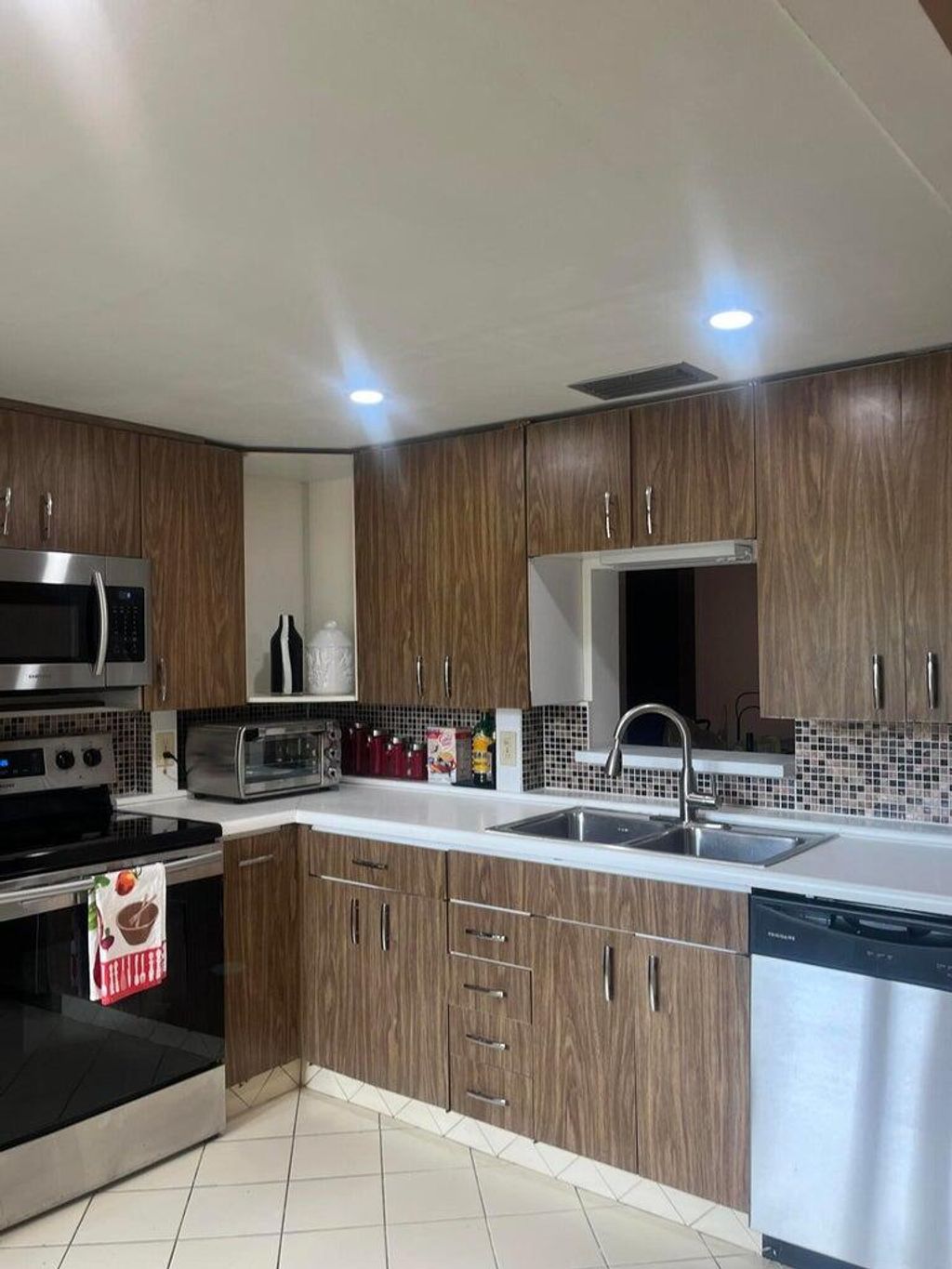 Photo of 4302 Martinique Circle #B2, Coconut Creek, FL 33066 (MLS # R11162700)