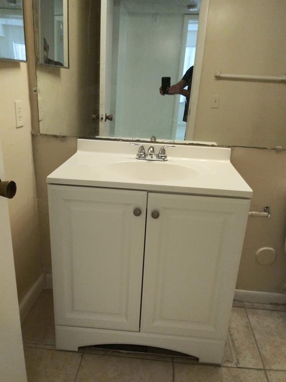 PALM AIRE GARDENS CONDO - Residential Lease