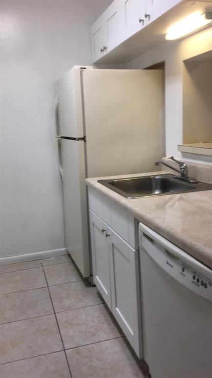 PALM AIRE GARDENS CONDO - Residential Lease