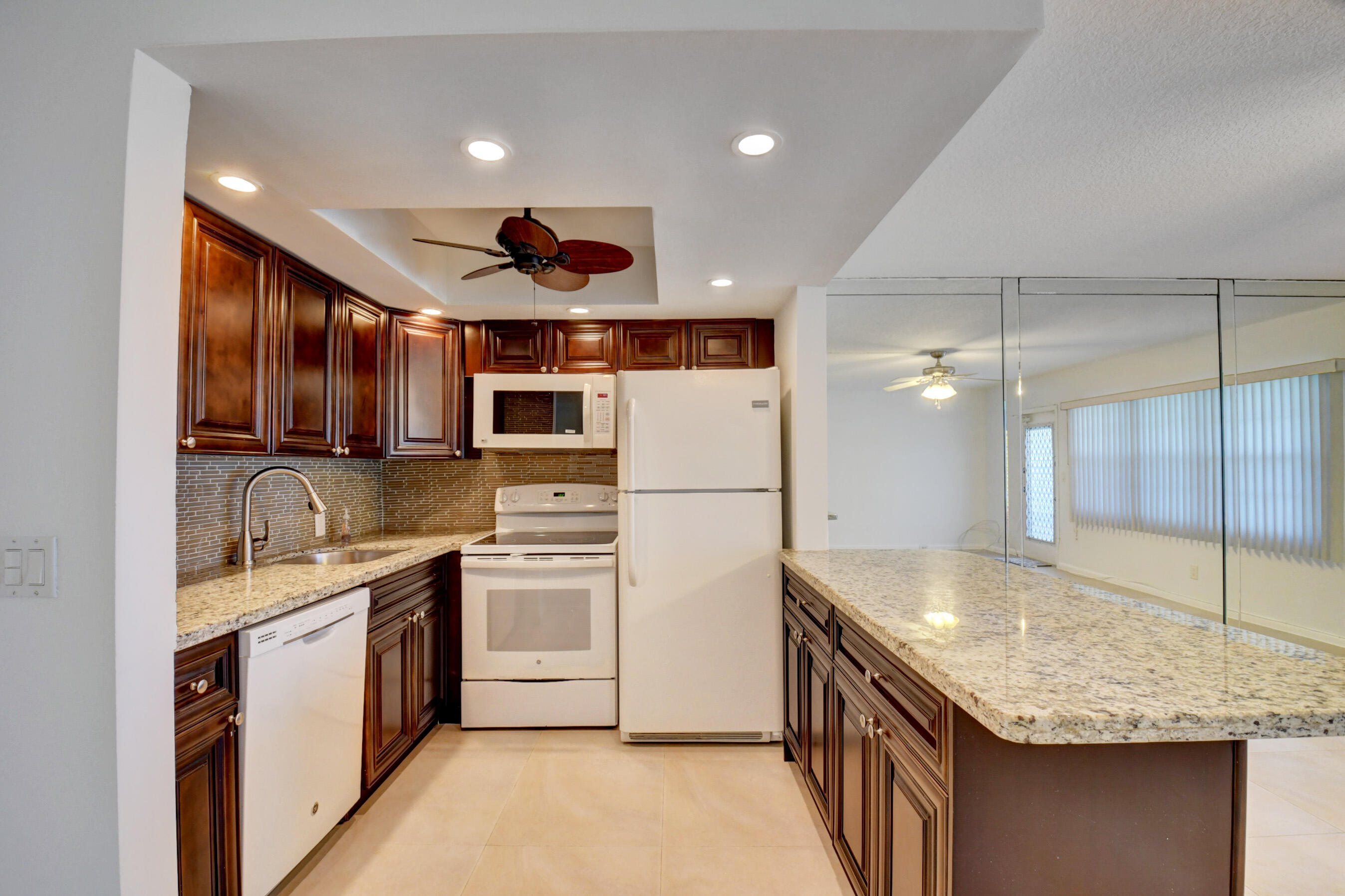 DORSET AT CENTURY VILLAGE CONDO - Residential Lease