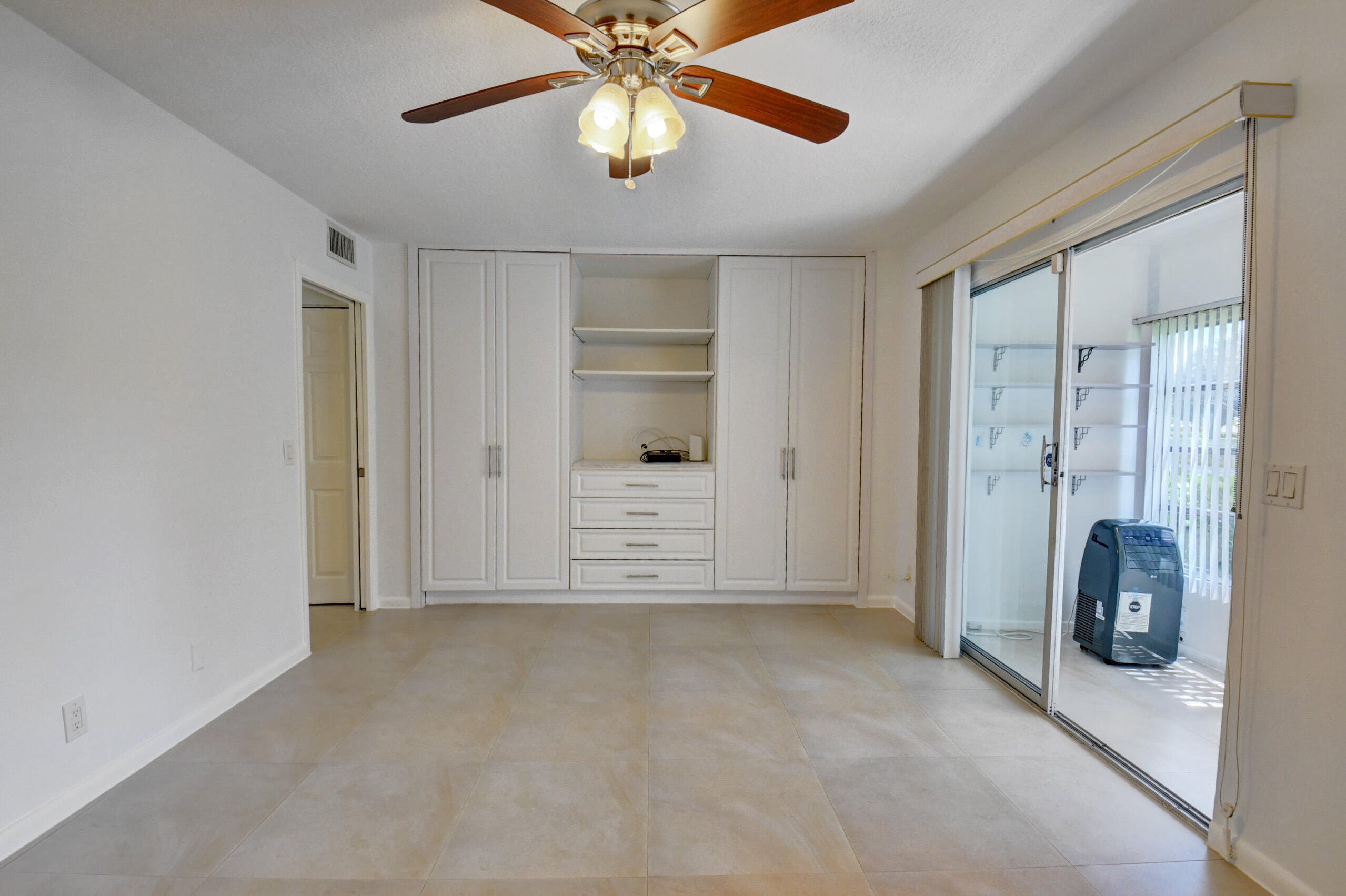 DORSET AT CENTURY VILLAGE CONDO - Residential Lease