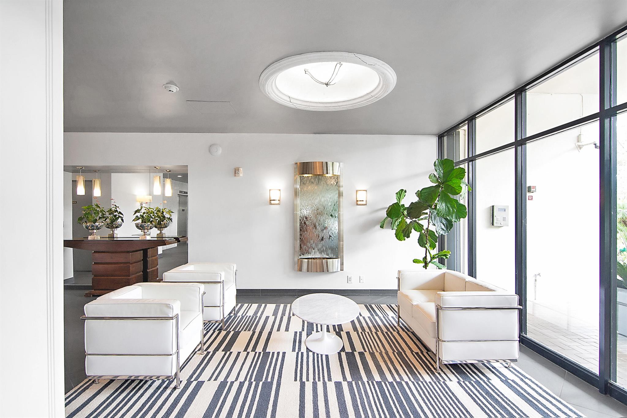 2400 Presidential Way Ph2