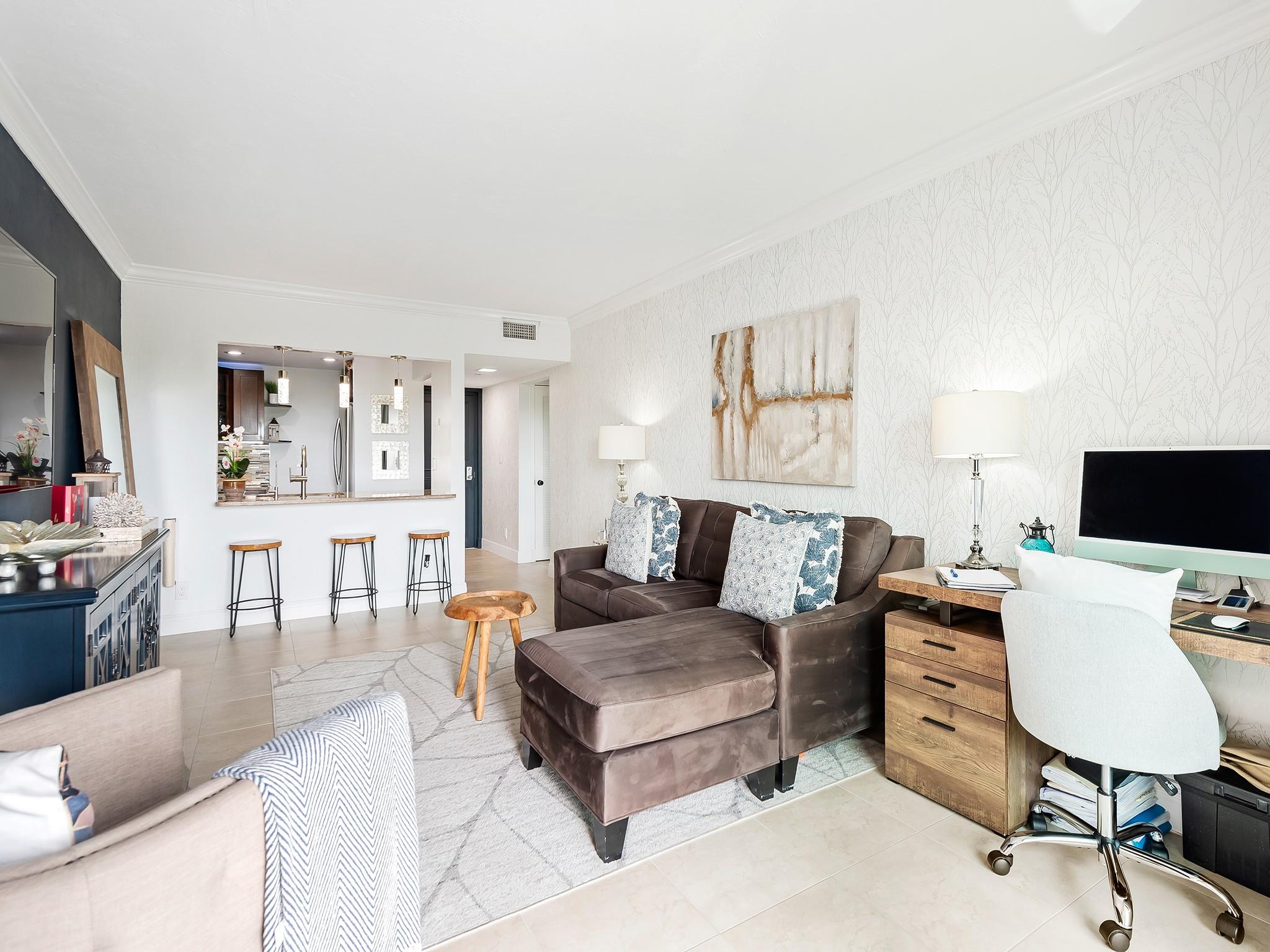 900 River Reach Dr 414