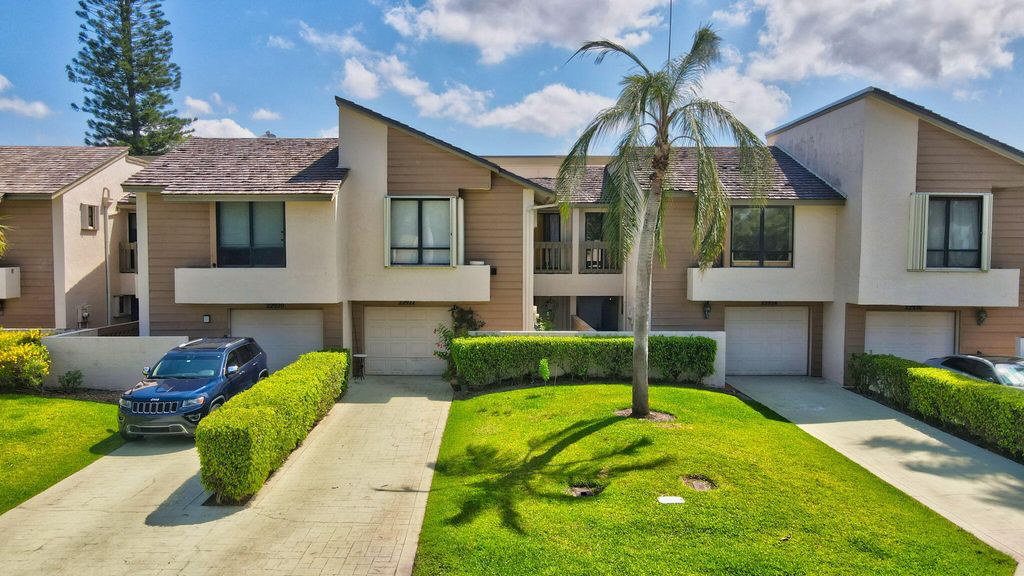 Photo of 22922 Ironwedge Drive, Boca Raton, FL 33433 (MLS # R11092286)