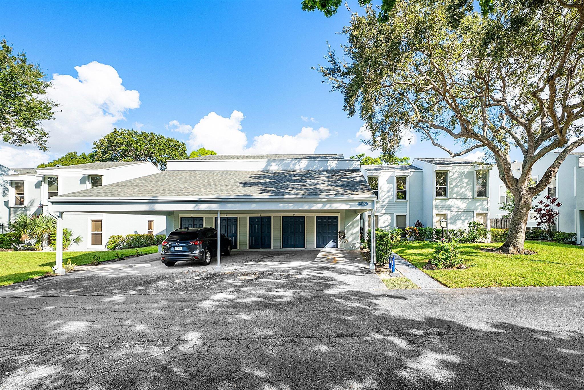 LAKES OF WOODHAVEN I AND - Residential Lease