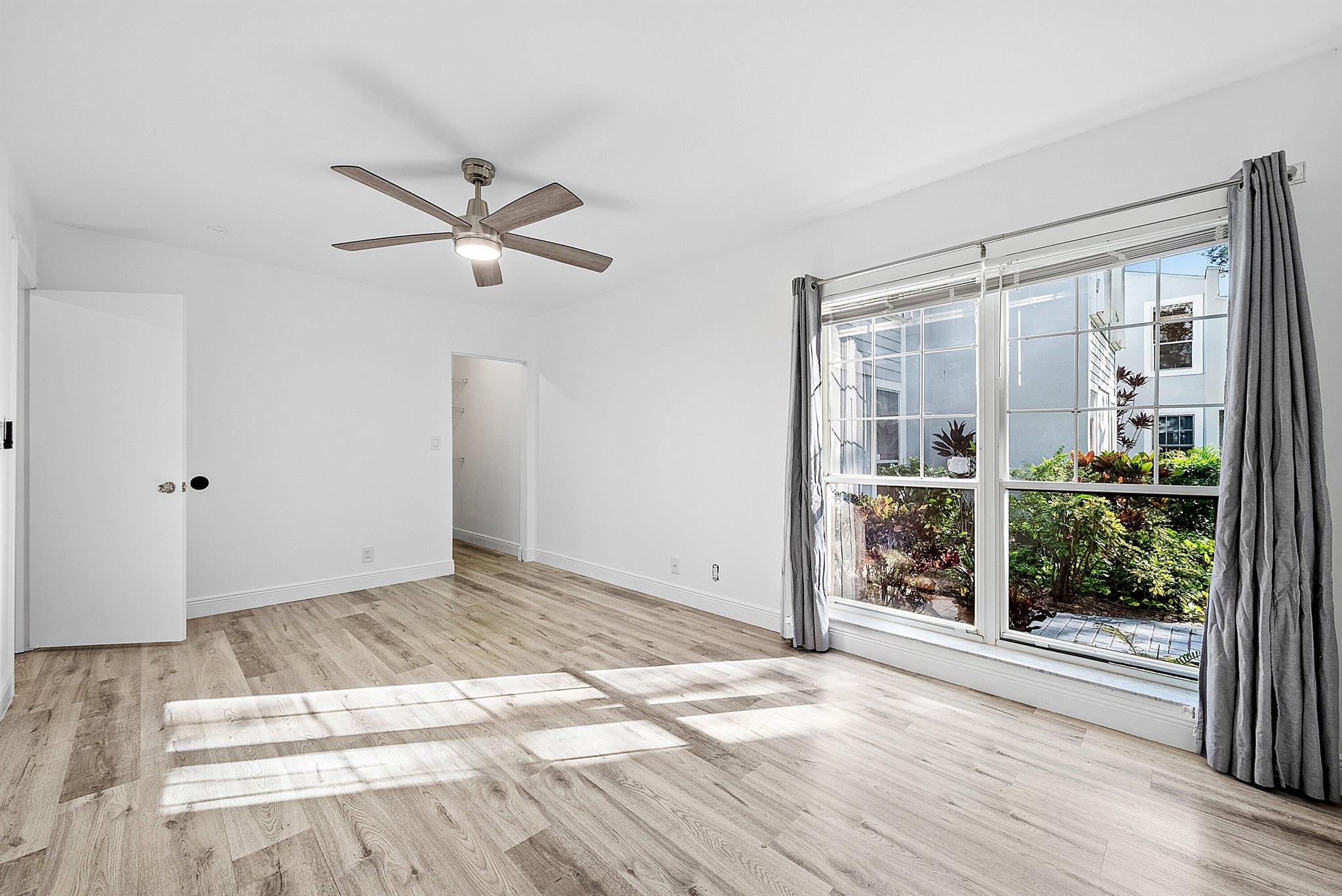 LAKES OF WOODHAVEN I AND - Residential Lease