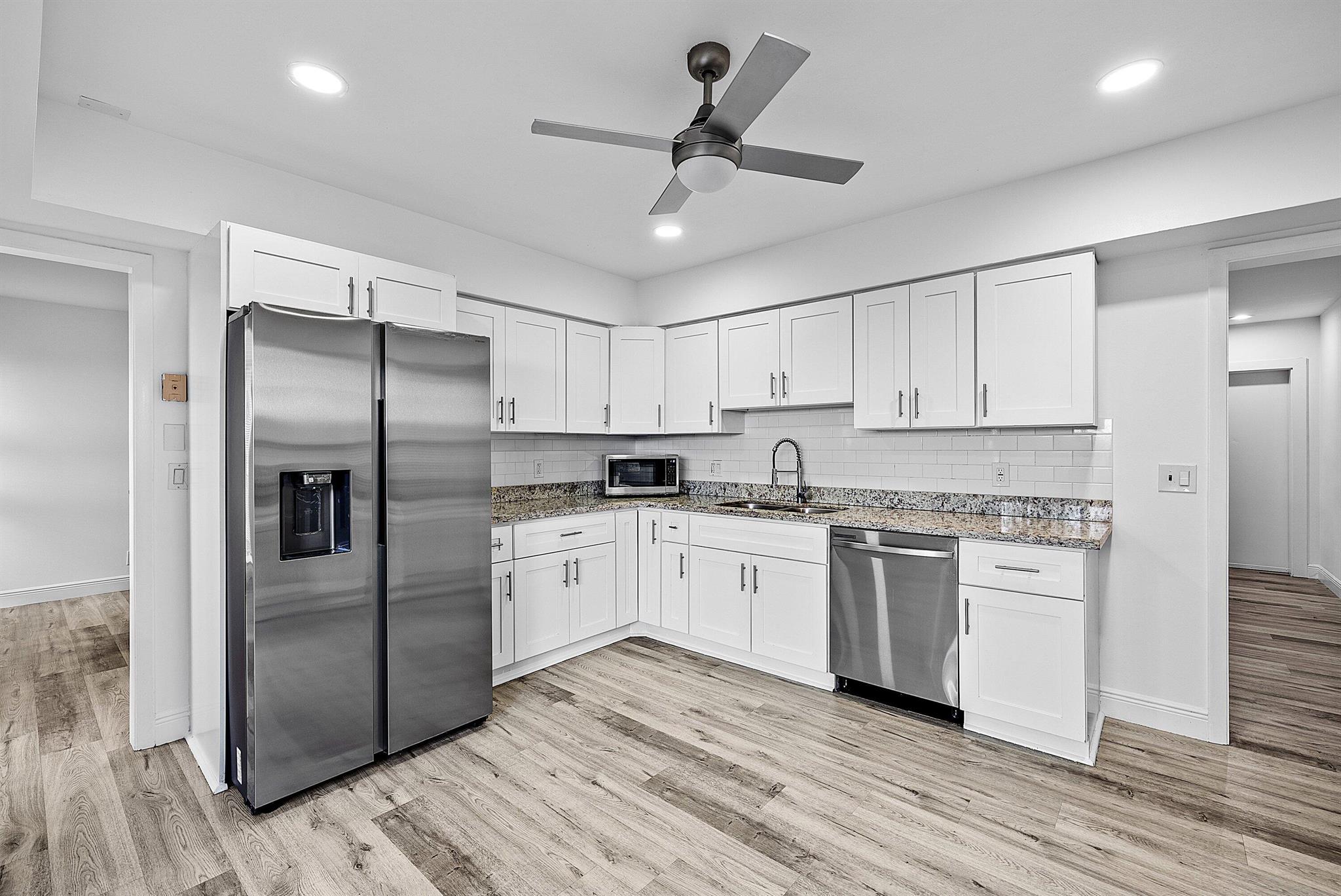 LAKES OF WOODHAVEN I AND - Residential Lease