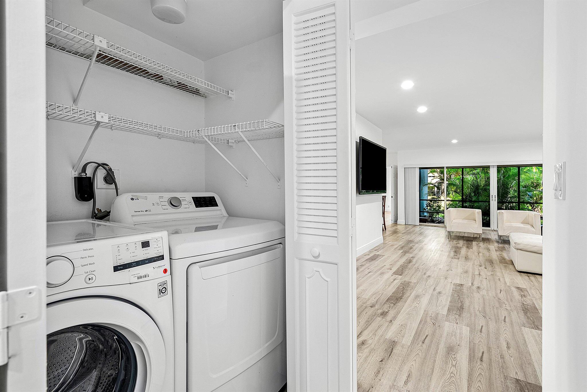 LAKES OF WOODHAVEN I AND - Residential Lease