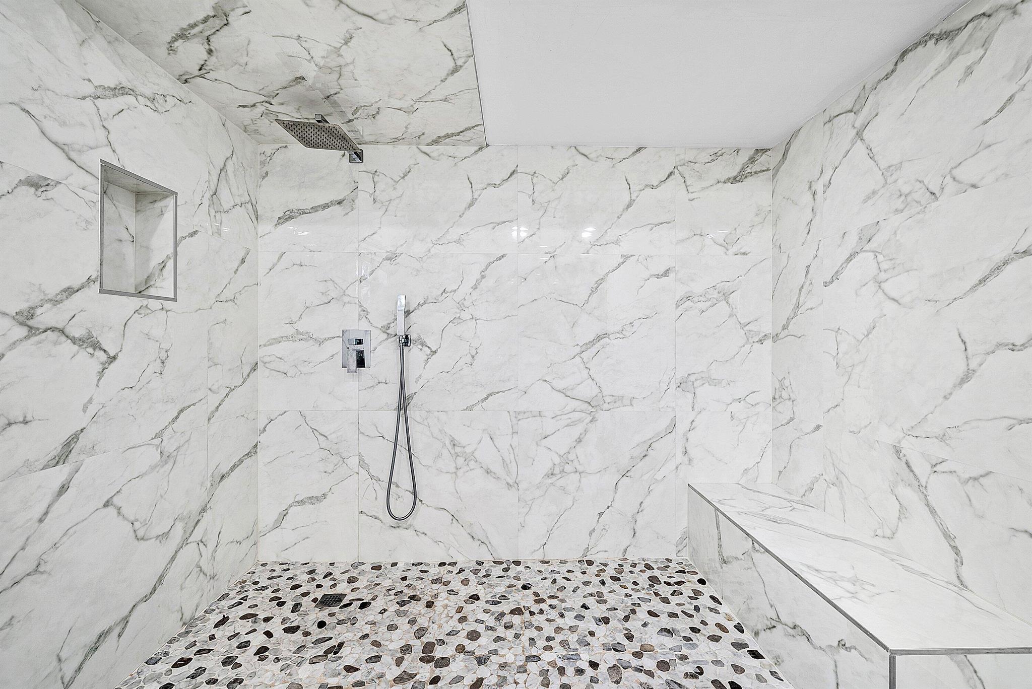 LAKES OF WOODHAVEN I AND - Residential Lease