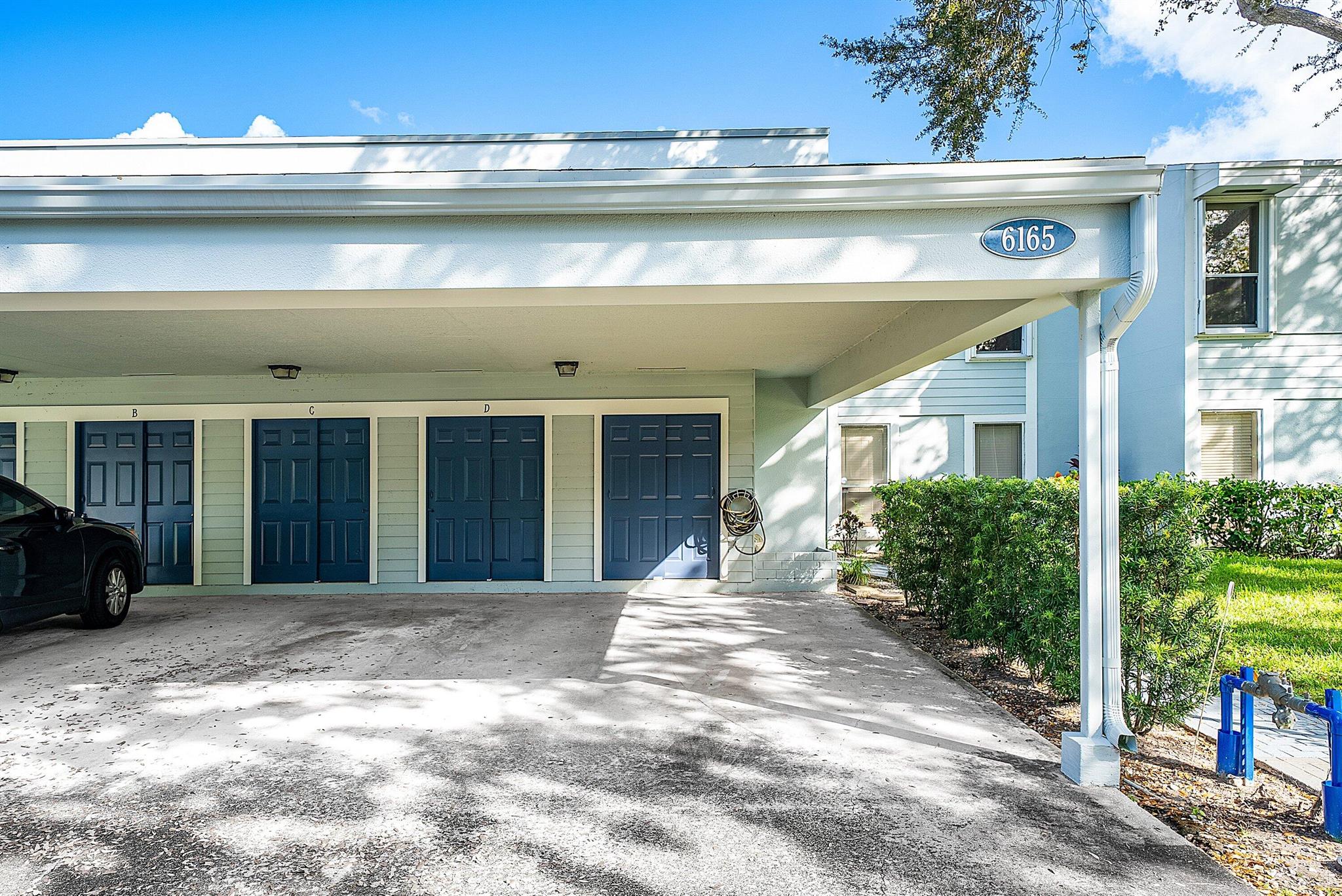 LAKES OF WOODHAVEN I AND - Residential Lease