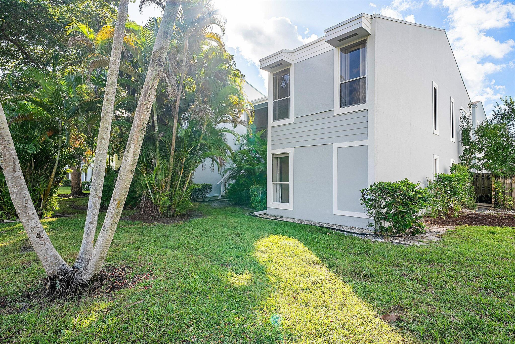 LAKES OF WOODHAVEN I AND - Residential Lease