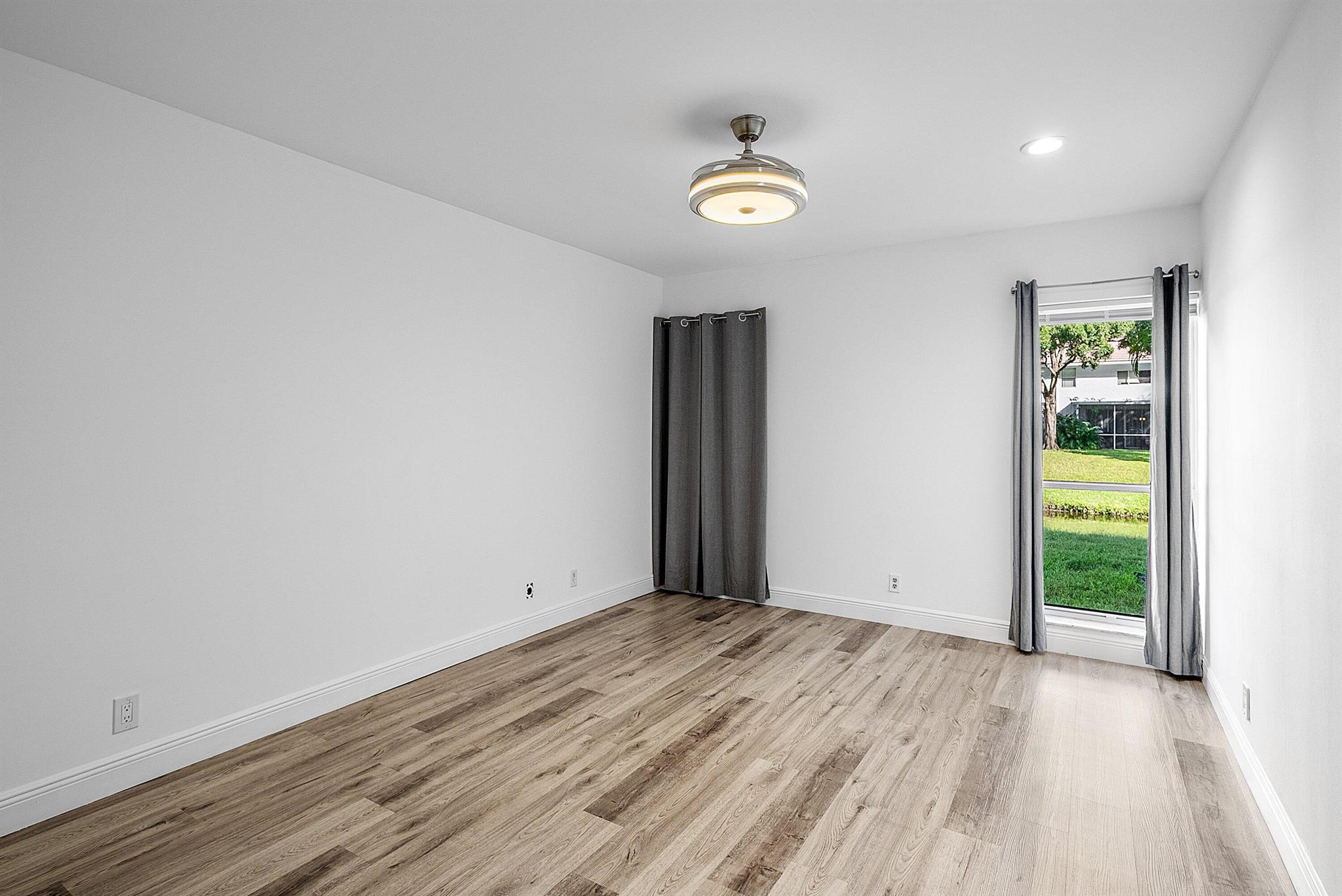 LAKES OF WOODHAVEN I AND - Residential Lease