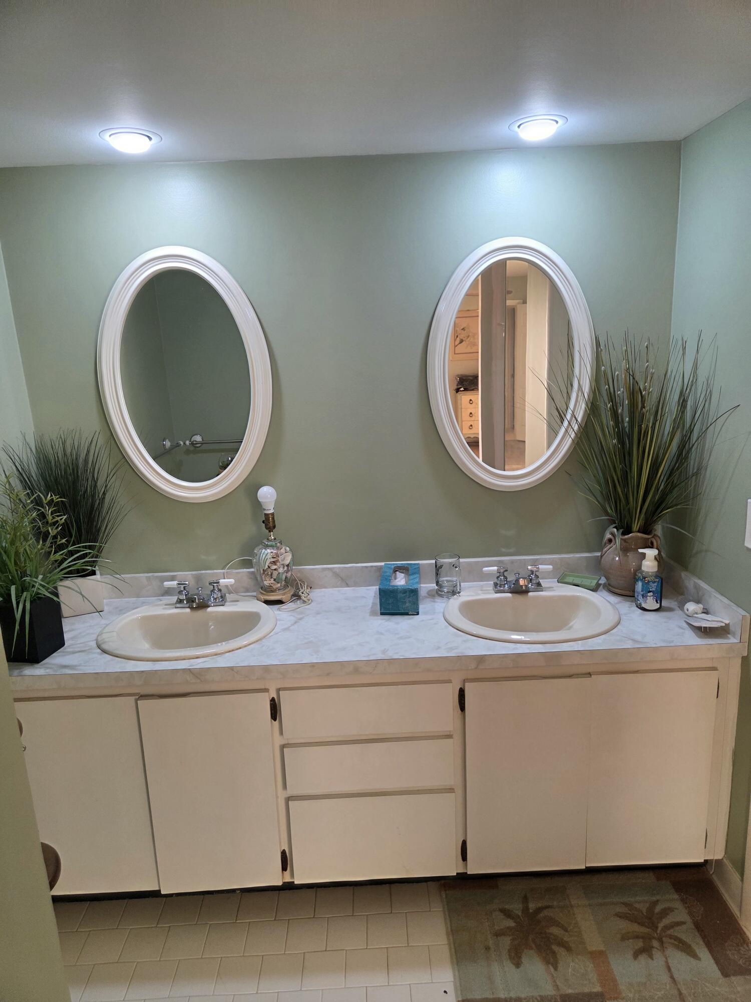 EMBASSY PARK CONDO - Residential