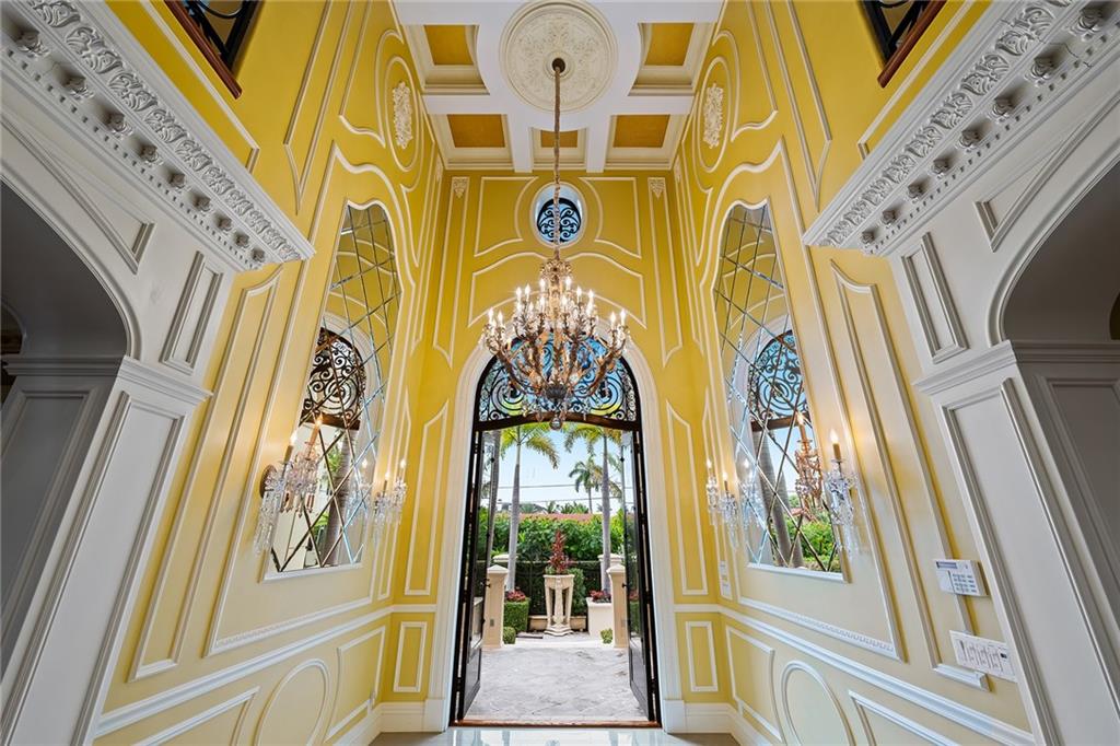 RIO VISTA ISLES - Residential