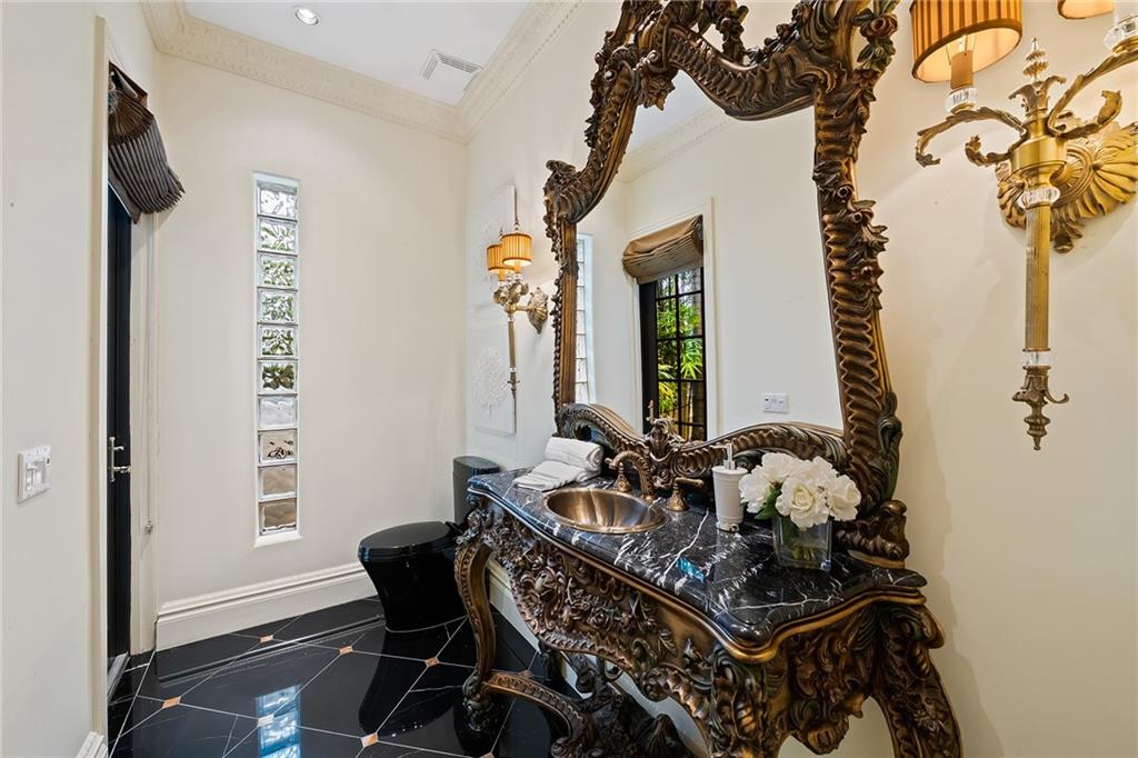 RIO VISTA ISLES - Residential