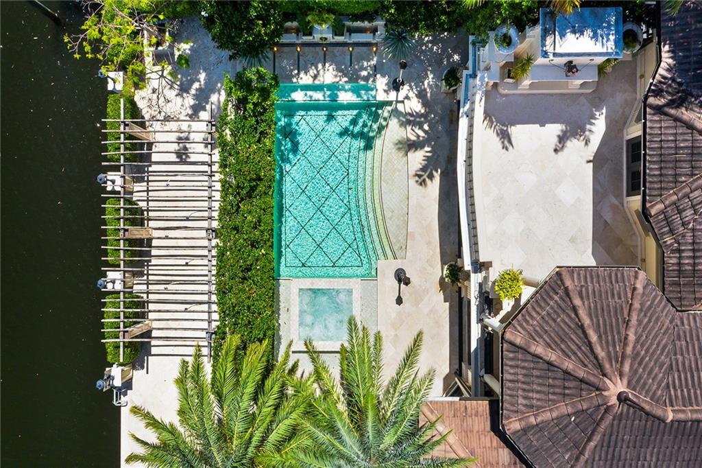 RIO VISTA ISLES - Residential