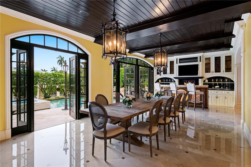 RIO VISTA ISLES - Residential