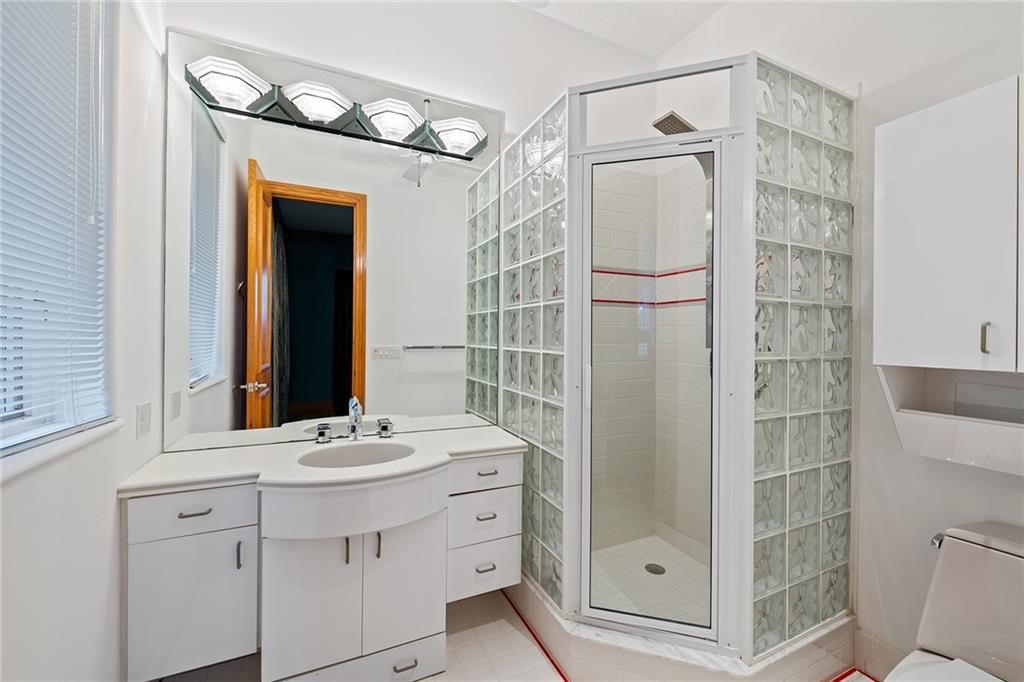 RIO VISTA ISLES - Residential