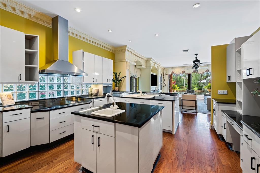 RIO VISTA ISLES - Residential