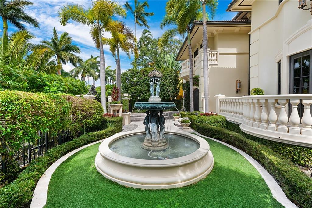 RIO VISTA ISLES - Residential