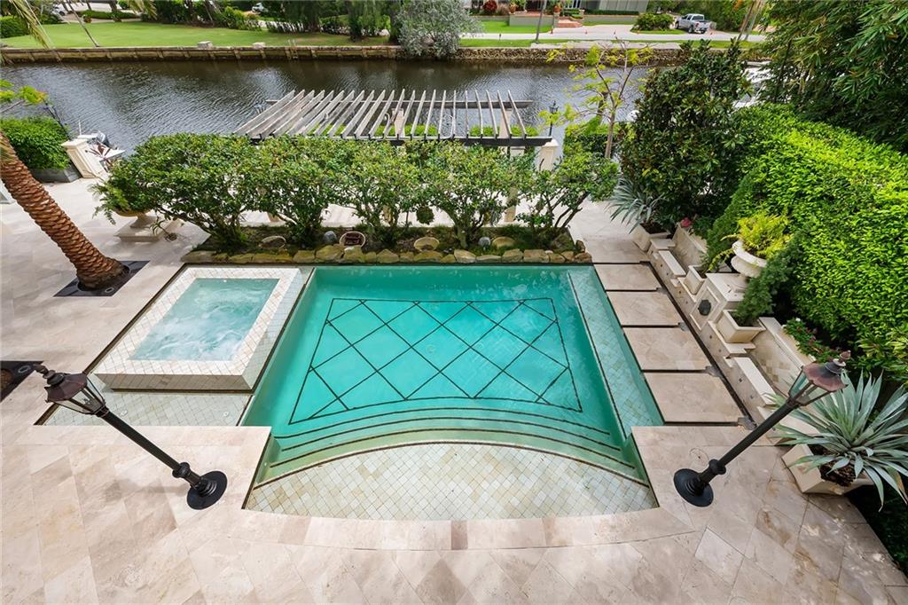 RIO VISTA ISLES - Residential