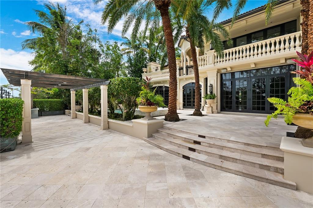 RIO VISTA ISLES - Residential