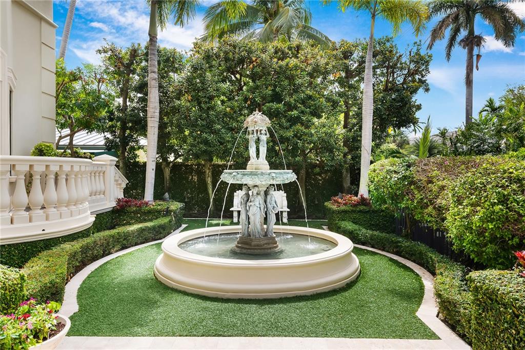 RIO VISTA ISLES - Residential