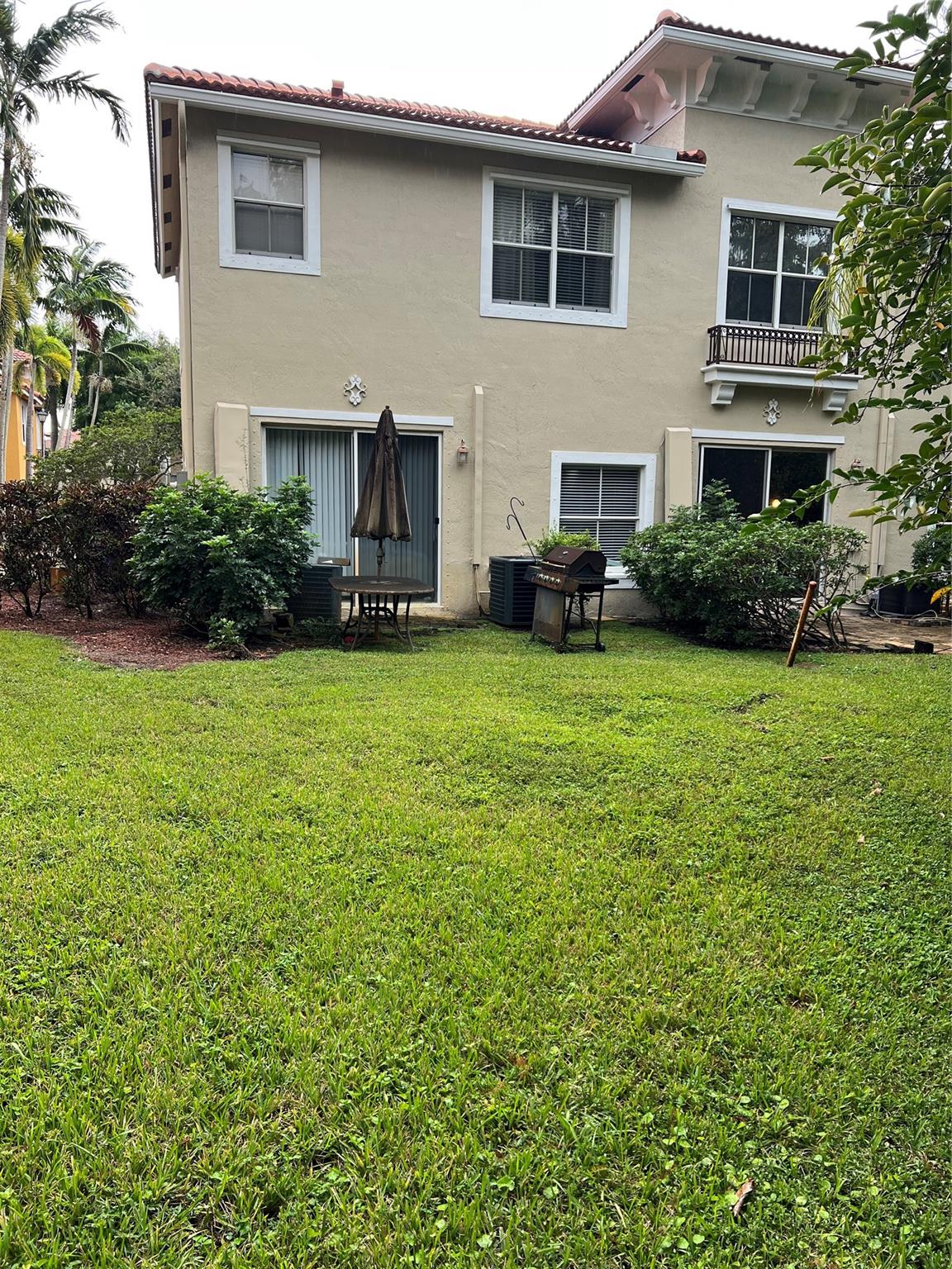 This townhouse in Merrick Preserve, Margate, FL, offers an appealing blend of comfort, safety, and convenience, ideal for families. With 3 bedrooms and 3 bathrooms, it provides ample space in a well-maintained, gated community, ensuring privacy and security. Its family-friendly environment includes proximity to good schools, making it a great choice for children. Additionally, its location in Margate places residents near shopping centers, dining, parks, and major highways, allowing for easy commutes and access to amenities. This property would be a great fit for families looking for a safe, community-oriented neighborhood with convenient local resources.