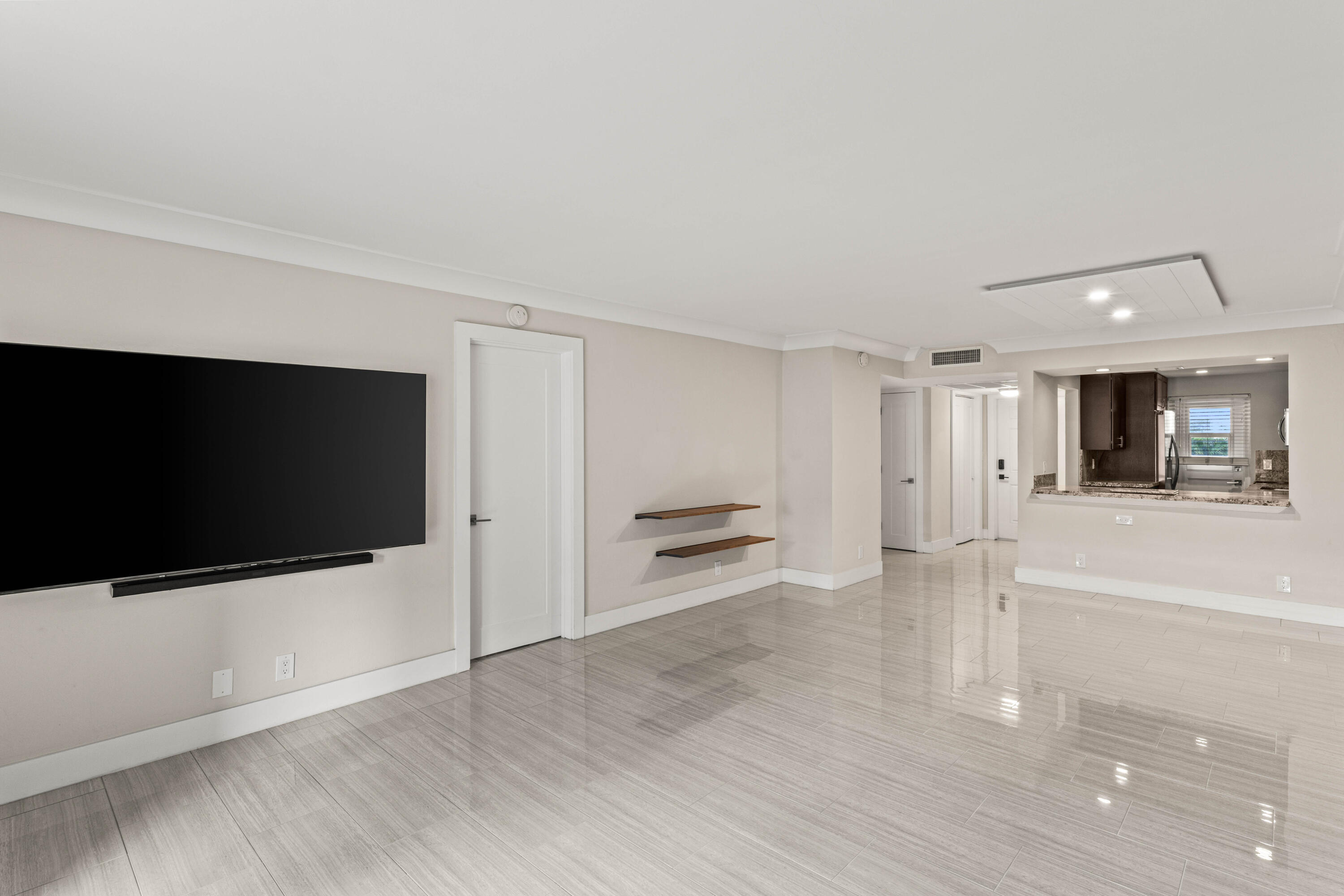 LIGHTHOUSE POINT PLAZA CONDO - Residential