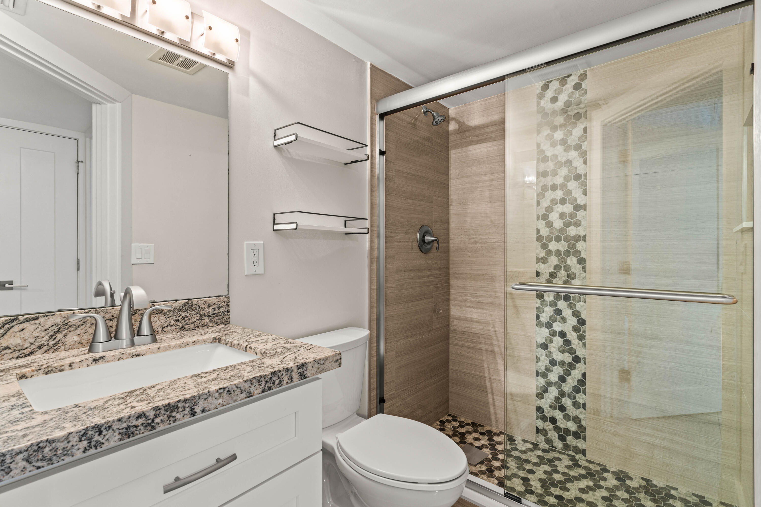 LIGHTHOUSE POINT PLAZA CONDO - Residential