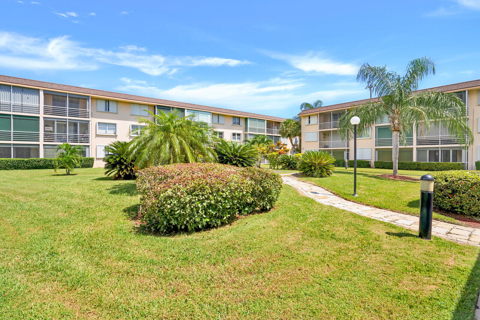 LIGHTHOUSE POINT PLAZA CONDO - Residential