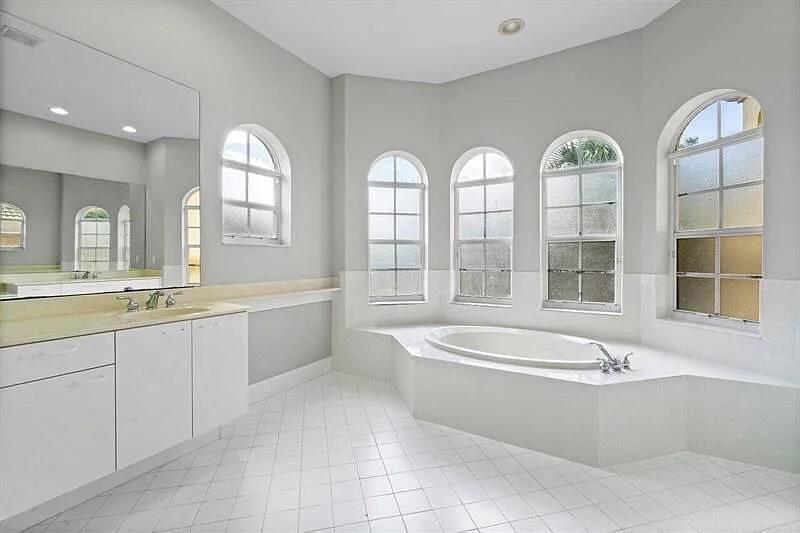 MADISON GREEN 1 - Residential