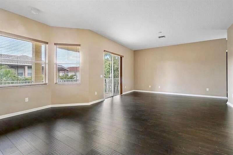 MADISON GREEN 1 - Residential