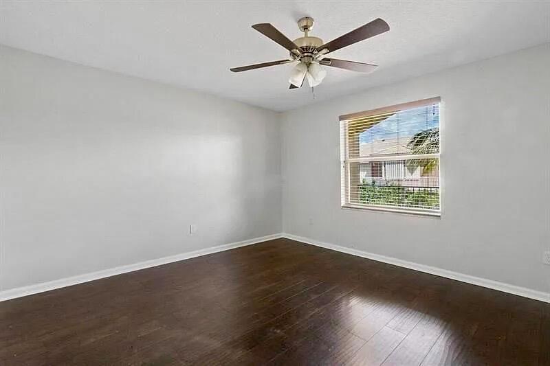 MADISON GREEN 1 - Residential