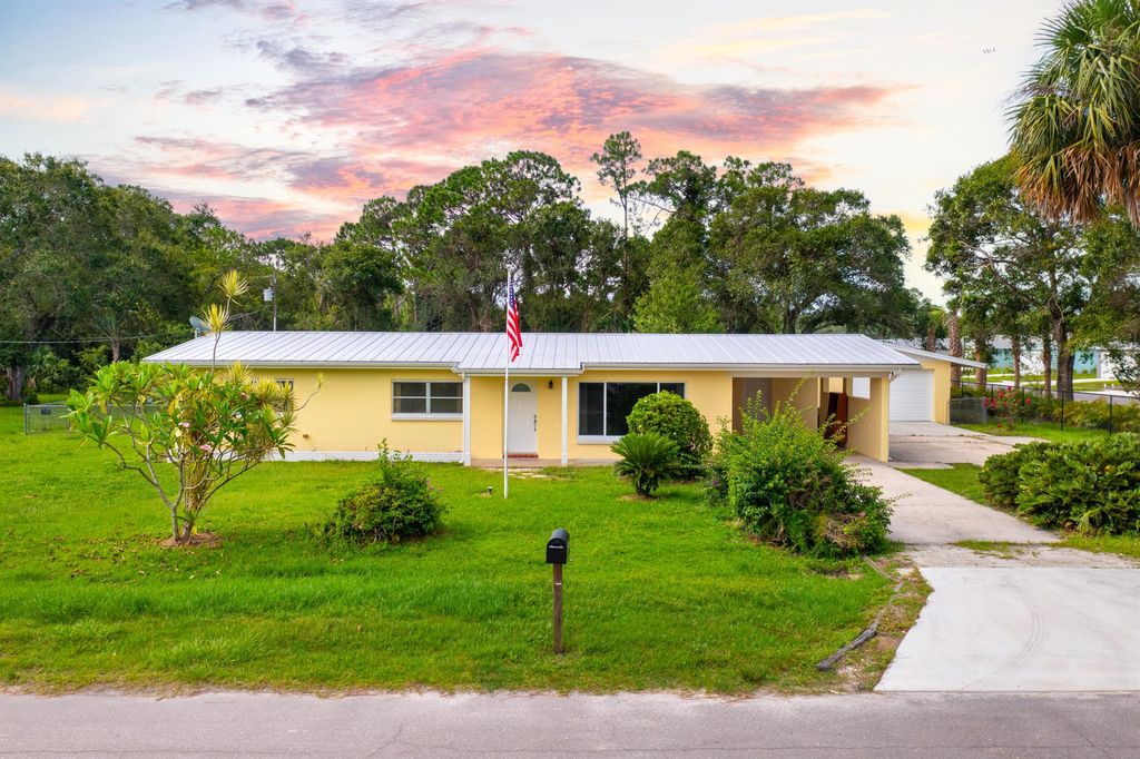 Photo of 2889 Rainbow Drive, Fort Pierce, FL 34981 (MLS # R10926067)
