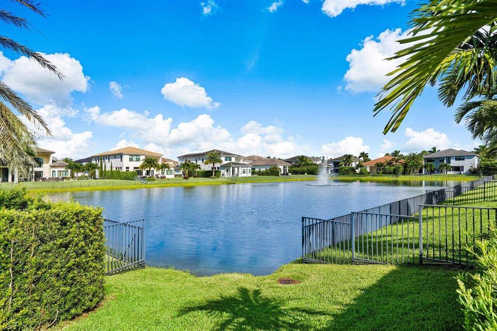 Royal Palm Polo - Residential