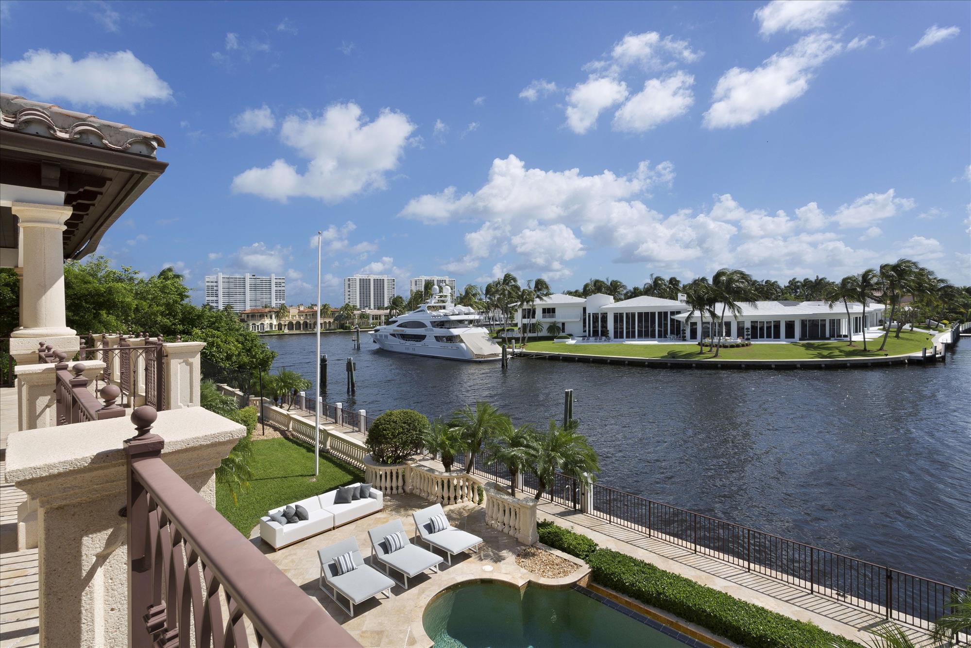 Royal Palm Yacht and Coun - Residential