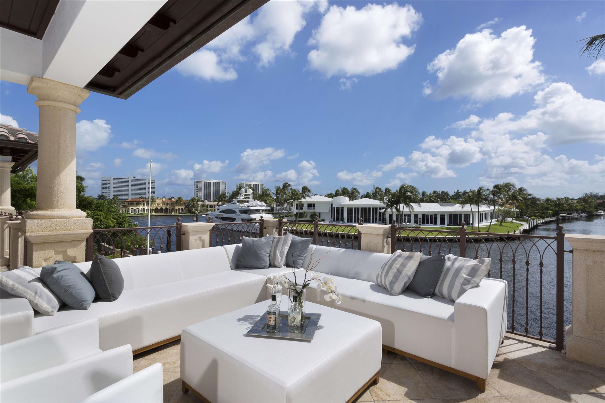 Royal Palm Yacht and Coun - Residential