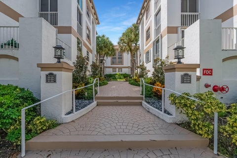 Tiny photo for 7370 Orangewood Lane #208, Boca Raton, FL 33433 (MLS # B26090409)