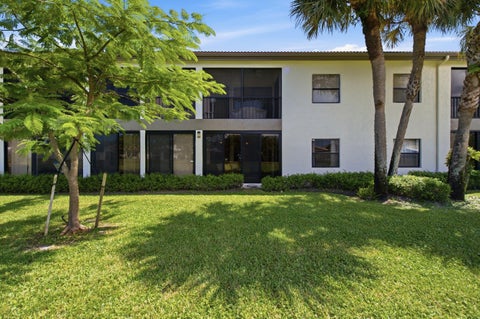 Tiny photo for 5219 EUROPA Drive #E, Boynton Beach, FL 33437 (MLS # B26070213)