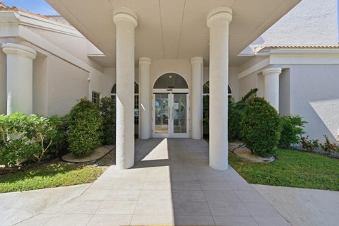 Tiny photo for 5219 EUROPA Drive #E, Boynton Beach, FL 33437 (MLS # B26070213)