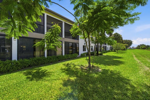 Tiny photo for 5219 EUROPA Drive #E, Boynton Beach, FL 33437 (MLS # B26070213)